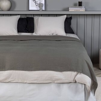 Bedsprei Milo 260x260 cm polyester grijs
