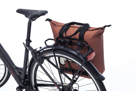 New Looxs Kota Odense Fietsshopper 24 Liter &ndash;228.542 roestbruin roestbruin