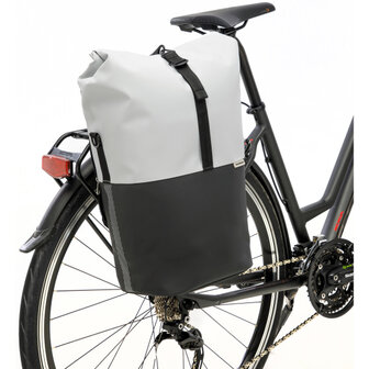 New Looxs Nyborg Enkele Tas 17L Waterdicht Zwart/ lichtgrijs lichtgrijs